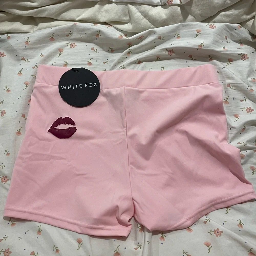 white fox bike shorts - Picture 4 of 5